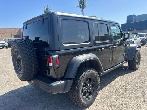 Used 2023 Jeep Wrangler Unlimited w/ Cold Weather Group AWD/4WD image 5