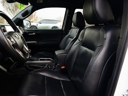 Used 2021 Toyota Tacoma TRD Sport image 20