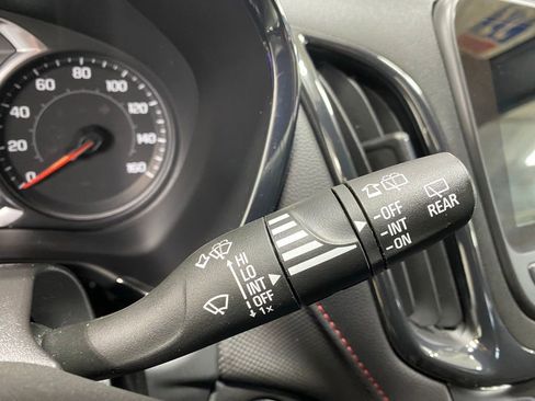 Used 2023 Chevrolet Equinox RS image 35