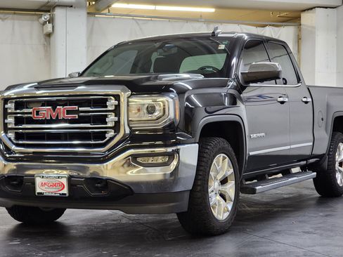 Used 2017 GMC Sierra 1500 SLT w/ SLT Premium Package image 10