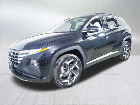 Used 2023 Hyundai Tucson Limited image 3