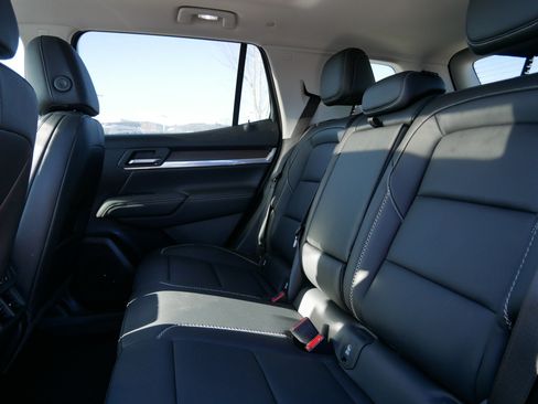 New 2026 GMC Terrain Denali w/ LPO, Black Badging Package image 5