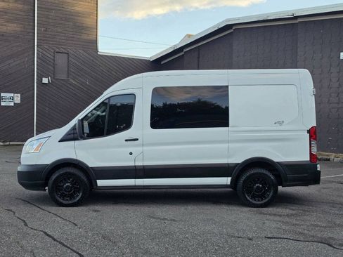 Used 2019 Ford Transit 150 XLT RWD image 4