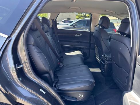 Used 2024 Genesis GV80 2.5T AWD/4WD image 21