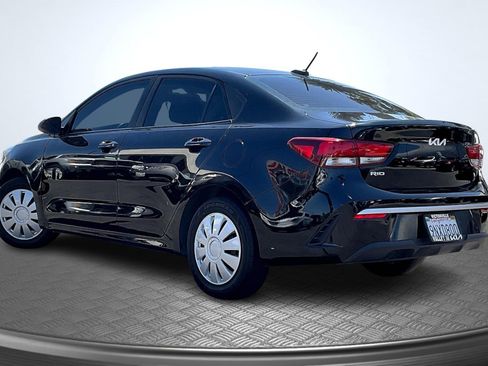 Used 2022 Kia Rio LX image 2