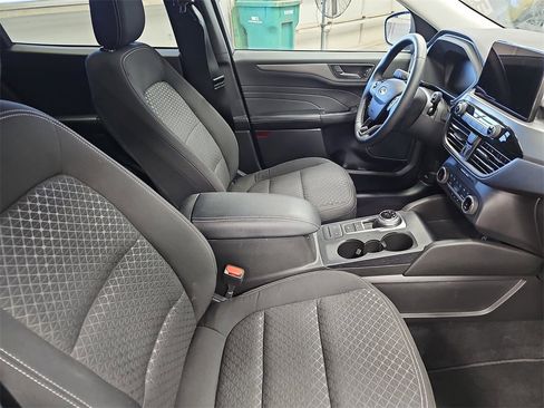Used 2024 Ford Escape Active w/ Cold Weather Package image 10