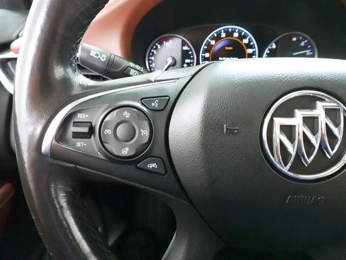Used 2018 Buick Enclave Avenir w/ Avenir Technology Package AWD/4WD image 13