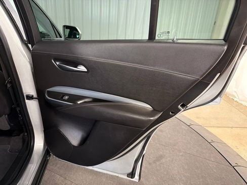 Used 2019 Cadillac XT4 Premium Luxury AWD/4WD image 15