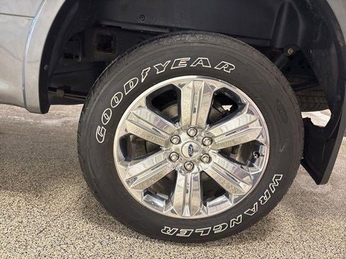 Used 2019 Ford F150 Lariat image 37