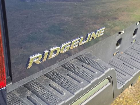 Used 2017 Honda Ridgeline RTL-T image 32