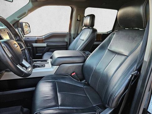 Used 2019 Ford F150 Lariat w/ Trailer Tow Package image 19