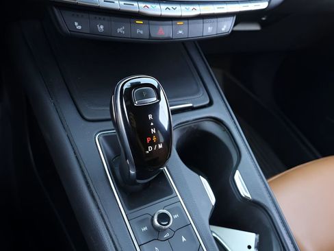 Used 2020 Cadillac XT4 Premium Luxury w/ Enhanced Visibility Package image 25