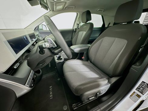 Used 2024 Hyundai Ioniq 5 SE image 13