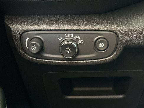 Used 2023 Chevrolet TrailBlazer LT FWD image 34