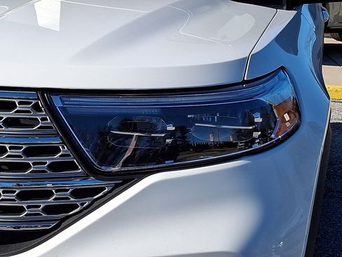 Certified 2023 Ford Explorer Limited w/ Limited Technology Package image 12