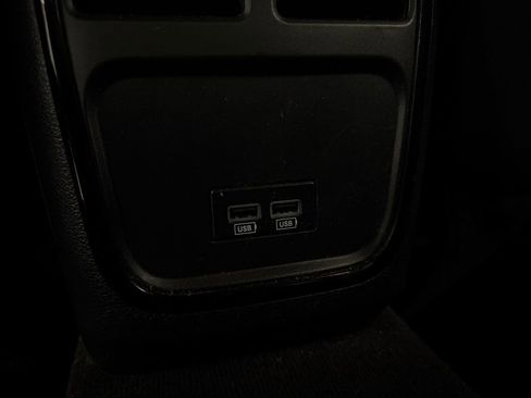 Used 2020 Dodge Charger SXT w/ Blacktop Package image 31