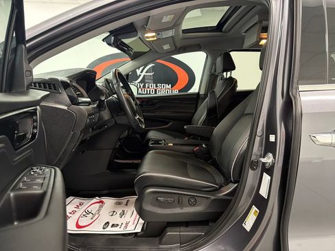 Used 2023 Honda Odyssey Elite image 13
