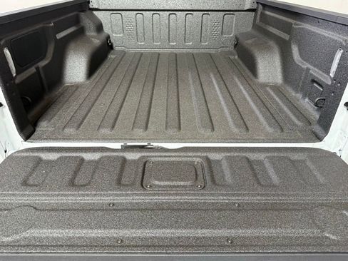 New 2025 Jeep Gladiator Sport AWD/4WD image 14