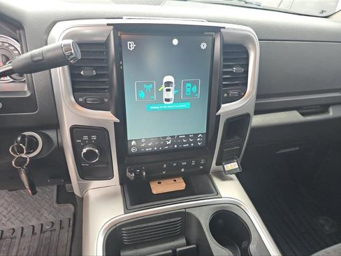 Used 2018 RAM 2500 Big Horn w/ Harvest Edition image 5