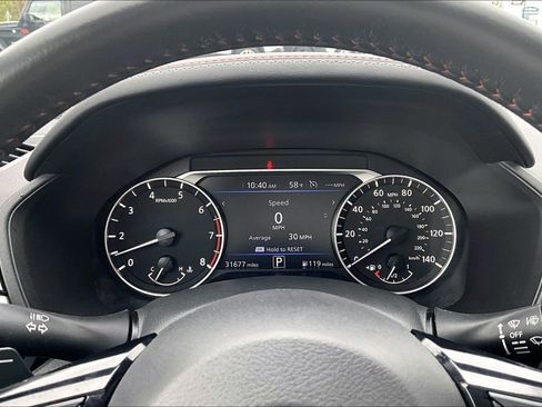 Used 2024 Nissan Altima 2.5 SR w/ SR Premium Package FWD image 21
