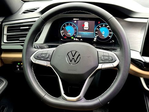 New 2026 Volkswagen Atlas Cross Sport SE FWD image 20