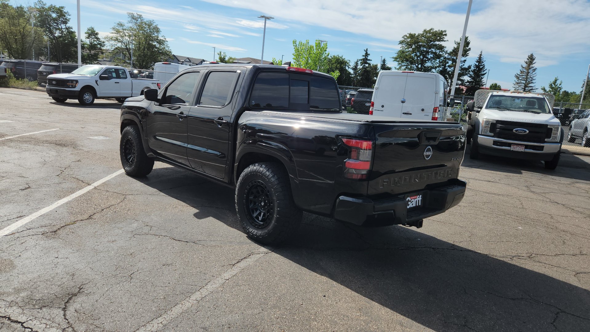 Used 2022 Nissan Frontier SV AWD/4WD image 6