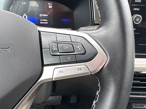 Certified 2025 Volkswagen Taos S image 17