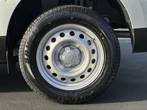 Used 2023 Ford Maverick XL image 8