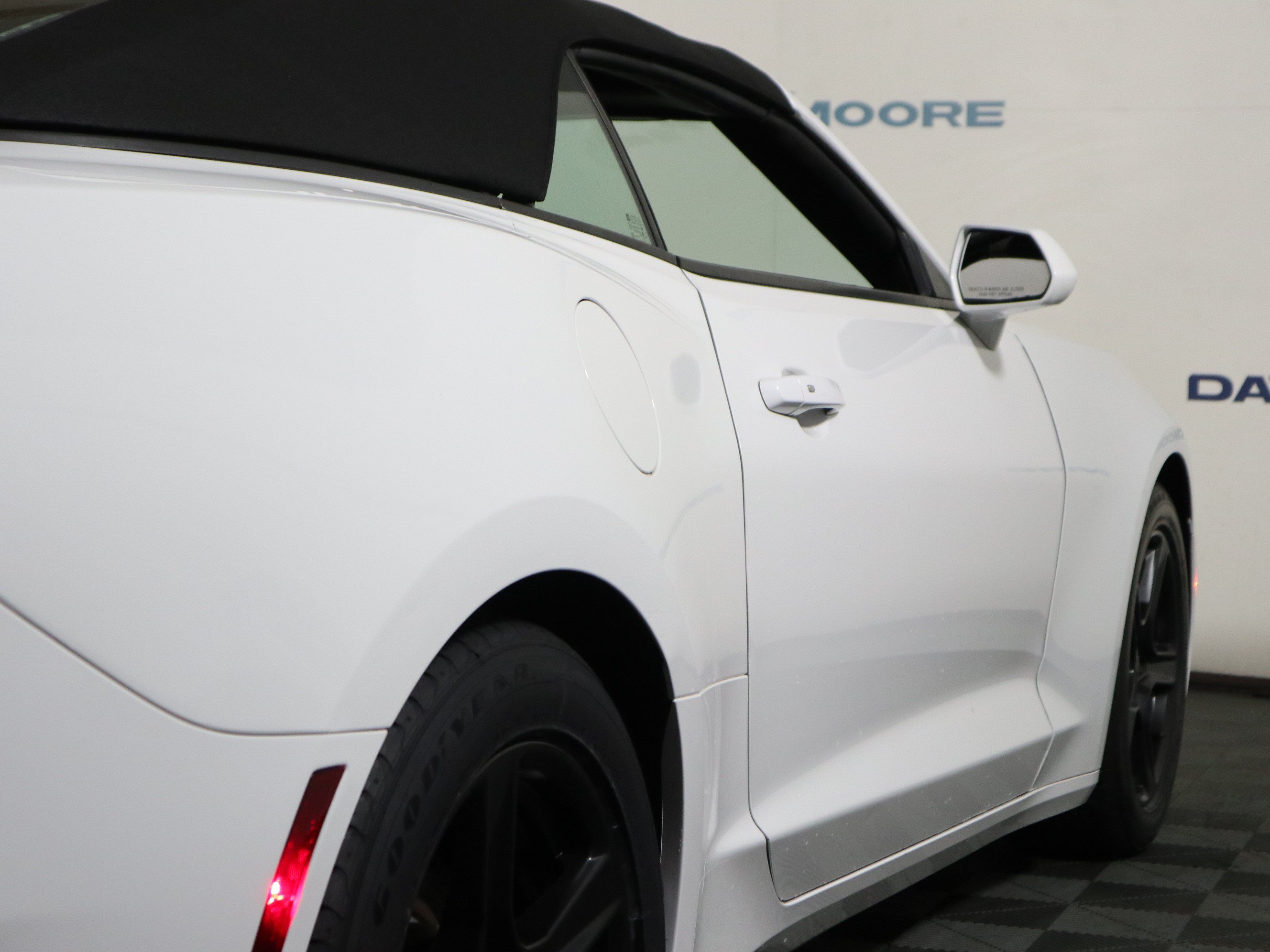 Used 2020 Chevrolet Camaro LT RWD image 5