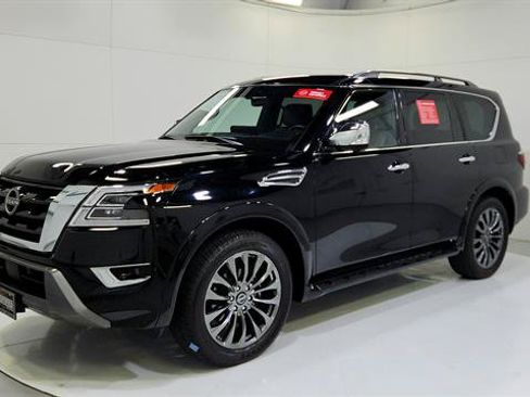 Certified 2023 Nissan Armada Platinum w/ Captain's Chairs Package RWD image 3