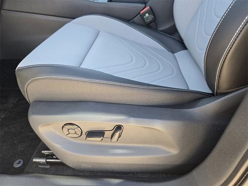 New 2026 Volkswagen Tiguan SE R-Line image 20