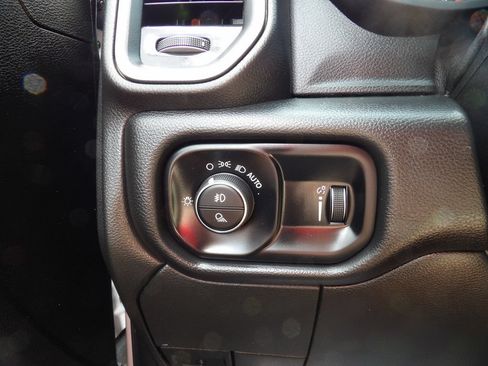 Used 2025 RAM 3500 Tradesman AWD/4WD image 19