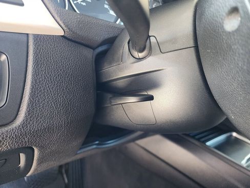 Used 2018 BMW 320i Sedan w/ Convenience Package image 24