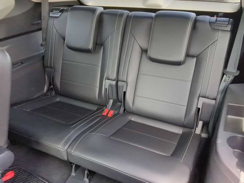 Used 2021 Volkswagen Atlas SE w/ Panoramic Sunroof Package FWD image 25