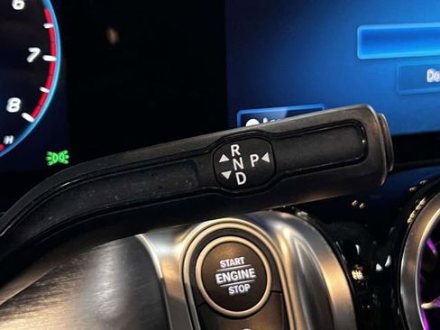 Certified 2023 Mercedes-Benz GLB 250 4MATIC image 24