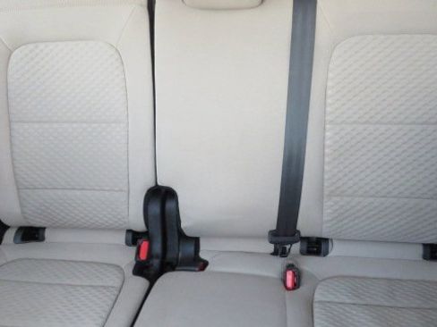 Certified 2021 Ford Escape SE image 8