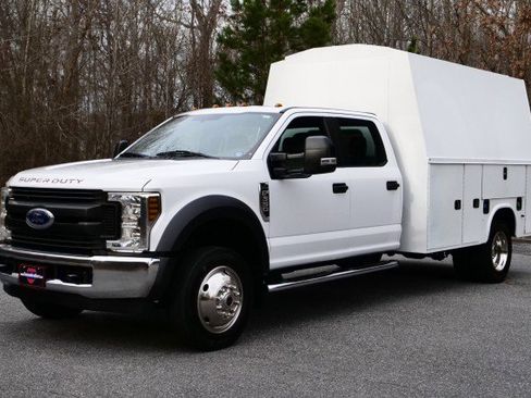 Used 2019 Ford F550 XL / DRW / Knapheide KUV / V8 image 6