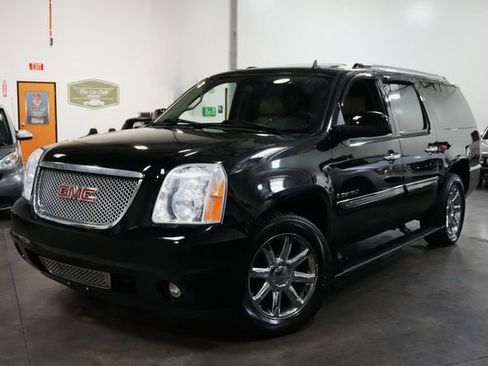 Used 2008 GMC Yukon XL Denali image 1