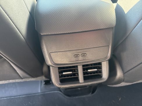 Used 2025 Chevrolet Equinox LT w/ Convenience Package II image 12