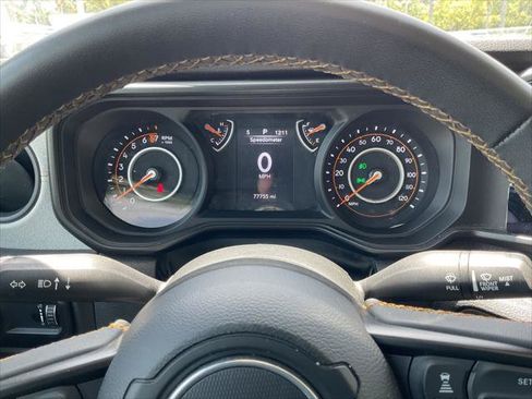 Used 2025 Jeep Gladiator Sport AWD/4WD image 28