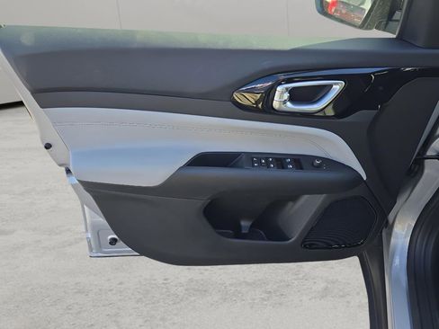 New 2026 Jeep Compass Limited AWD/4WD image 10