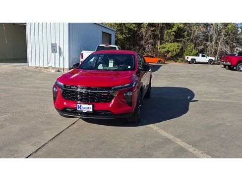 New 2026 Chevrolet Trax RS w/ Driver Confidence Package image 3