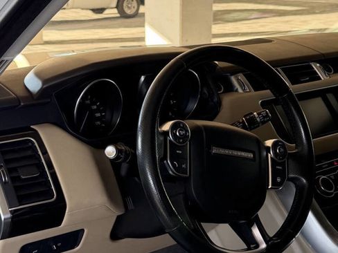 Used 2016 Land Rover Range Rover Sport HSE image 12