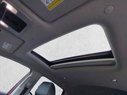 Used 2023 Honda HR-V EX-L image 12