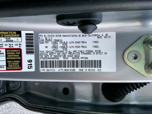 Used 2019 Toyota Tacoma SR5 RWD image 29