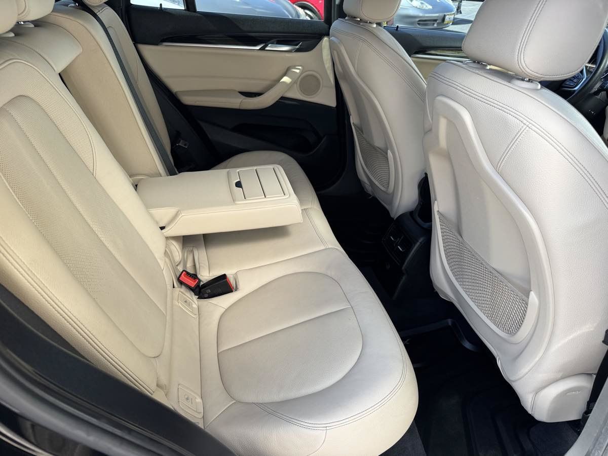 Used 2017 BMW X1 xDrive28i AWD/4WD image 18