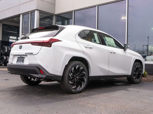 New 2026 Lexus UX 300h AWD image 9