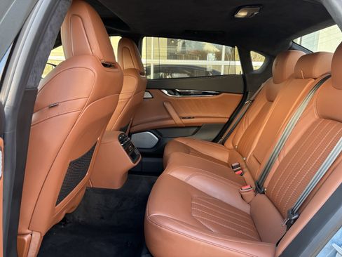 Used 2022 Maserati Quattroporte Modena Q4 image 14