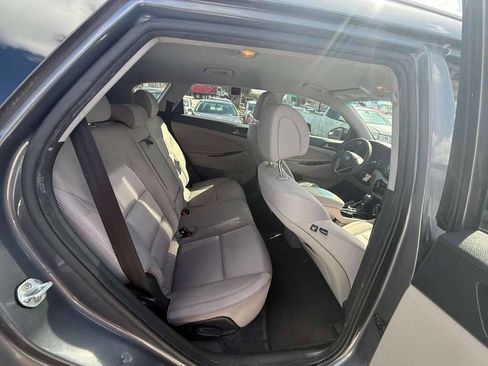 Used 2018 Hyundai Tucson SEL image 10