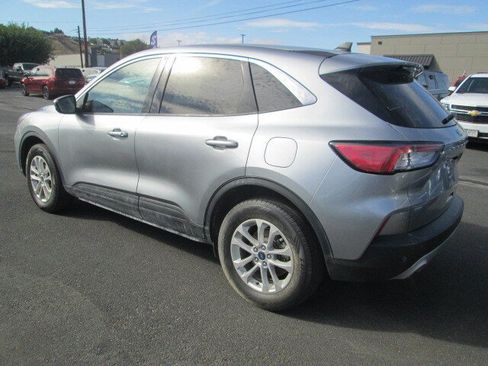 Used 2021 Ford Escape SE AWD/4WD image 2